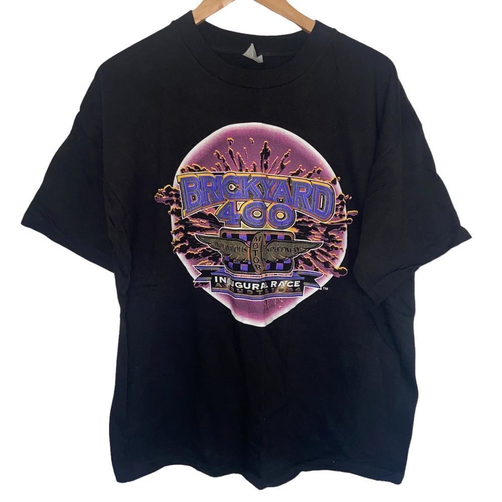 Vintage Nascar Racing Brickyard 400 Graphic t-shirt